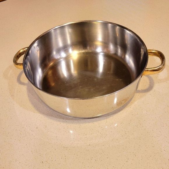 Command Performance Gold 11" pot - Picture 1 of 7